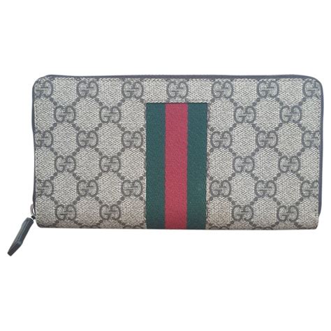 Portefeuille Gucci pour femme .